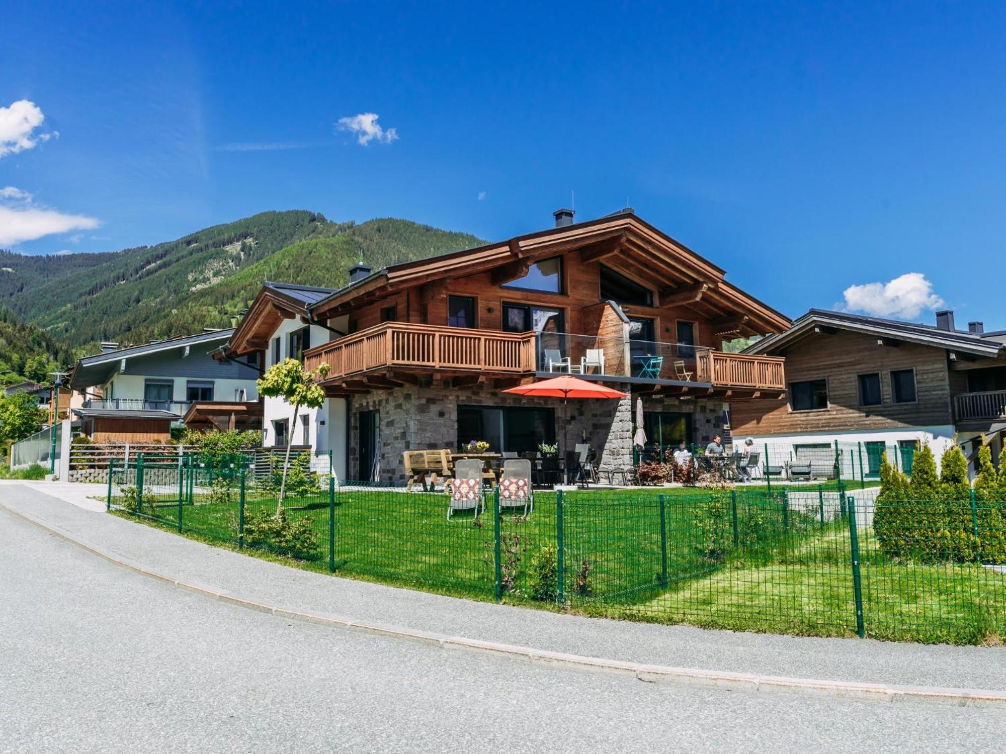 Tauern Lodge L พีเซนดอร์ฟ ภายนอก รูปภาพ